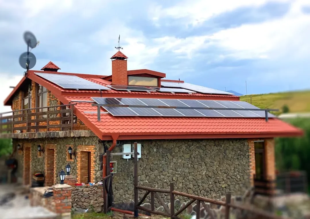 მზის სადგური საცხოვრებელი სახლისთვის ახალქალაქში